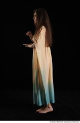 BARBORA STANDING POSE MAGIC